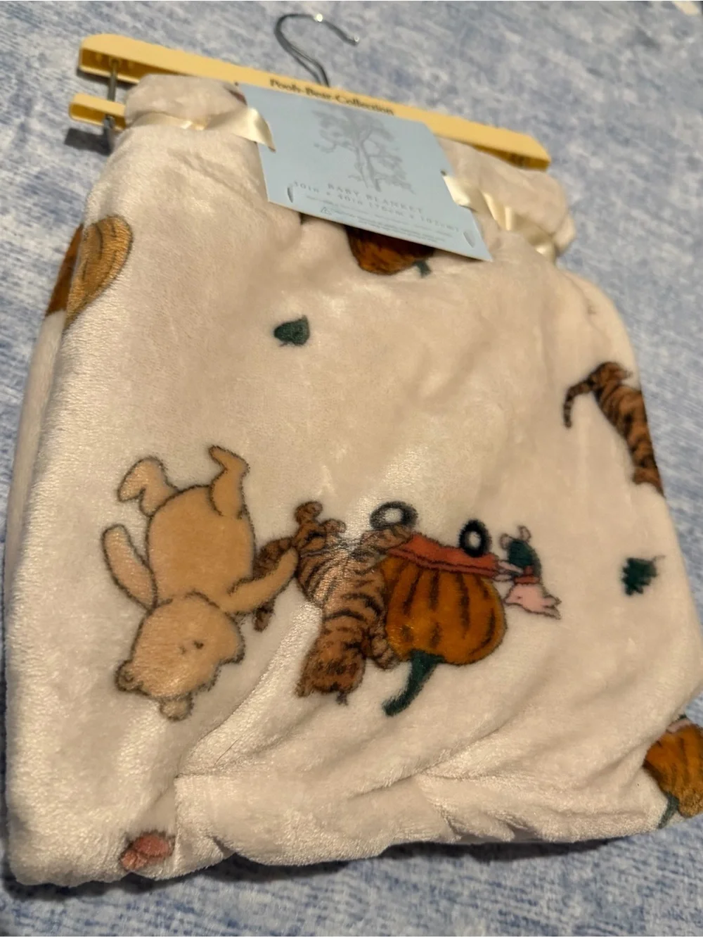 Disney Cream Plush Baby Blanket with Pooh & Pumpkin Design